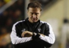 Cuca vê Atlético adaptado, mas diz que gramado será trocado antes do jogo