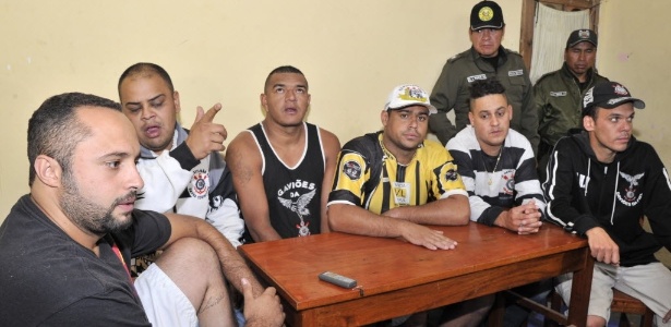 Torcedores do Corinthians estão presos na Bolívia desde a morte de Kevin, em fevereiro