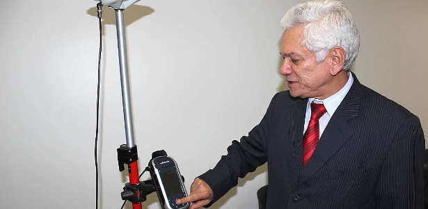 Corregedor Geral do Piauí, desembargador Francisco Paes Landim Filho, usa aparelho de GPS para combater grilagem 