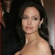 Angelina Jolie irá interpretar a própria mãe no cinema, diz tabloide - Reprodução