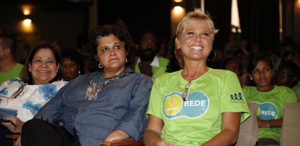 Xuxa e a Ministra do Meio Ambiente, Izabella Teixeira, no lançamento da "Rede +Criança"