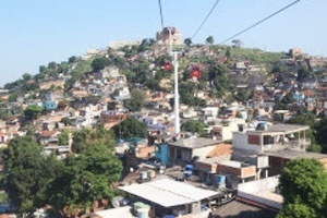 Record vai construir favela cenográfica