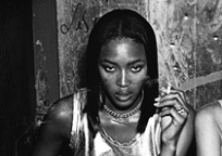Veja momentos da carreira e vida pessoal de Naomi Campbell