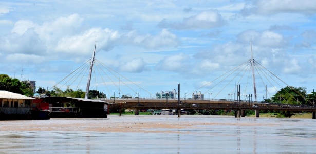 Cheia do rio Acre deixou nove famílias desabrigadas em Rio Branco; chuvas devem continuar