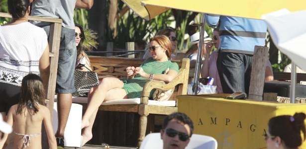 Jurerê é badalada por celebridades como Lindsay Lohan, que esteve em um dos bares em 30 de março de 2013