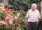 Jardineiro de 104 anos dá dicas de longevidade pelo Twitter  (Foto: BBC)