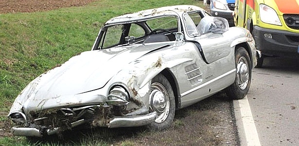 A rara Mercedes após o acidente: destruição total
