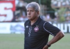 Técnico alerta Atlético-PR: "não adianta chegar até aqui e tropeçar"