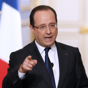  O presidente francês, François Hollande, fala durante coletiva de imprensa no Palácio do Eliseu (sede do governo francês), em Paris (França)