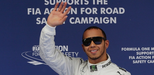 Na China, Hamilton conquistou sua primeira pole position como piloto da Mercedes