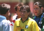19 anos após cotovelada de Leonardo, Tab Ramos afirma sentir dor na cabeça