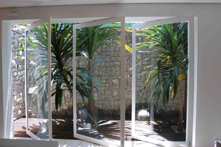 pedra cimento jardim:Cantinhos verdes dão vivacidade aos ambientes; veja os projetos pedra cimento jardim:Cantinhos verdes dão vivacidade aos ambientes; veja os projetos