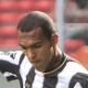 Fora do jogo, Richarlyson alerta companheiros para velocidade do Tijuana
