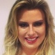 Ex-BBB André leva Fernanda ao casamento da irmã e campeã elogia a família do