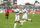 Coritiba empata no fim com o Atlético-PR e se aproxima do título