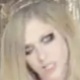 Avril Lavigne aparece de "rainha da formatura" em novo clipe; veja - Reprodução