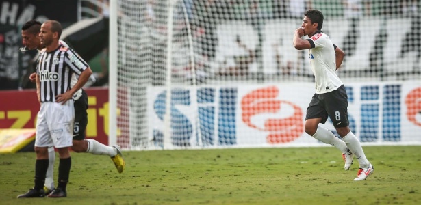 paulinho-comemora-gol-do-corinthians-con