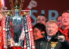 Com homenagens a Ferguson, United faz carreata para comemorar título Inglês