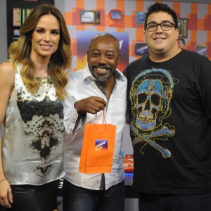 Os apresentadores André Marques e Ana Furtado, com o ator Nando Cunha.
