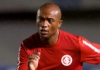 Kleber volta depois de seis meses e será titular do Inter em julho