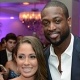 Dwyane Wade surpreende f&atilde;, atende convite e comparece a baile escolar