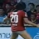 Na Tail&acirc;ndia, jogador tira cal&ccedil;&atilde;o para comemorar gol e &eacute; expulso; assista