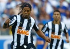 Ronaldinho dedica título a funcionários do Atlético e ao "papai Kalil"