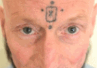 Inglês com tatuagem na cabeça já foi recusado em 450 empregos  (Foto: rosspary.co.uk)