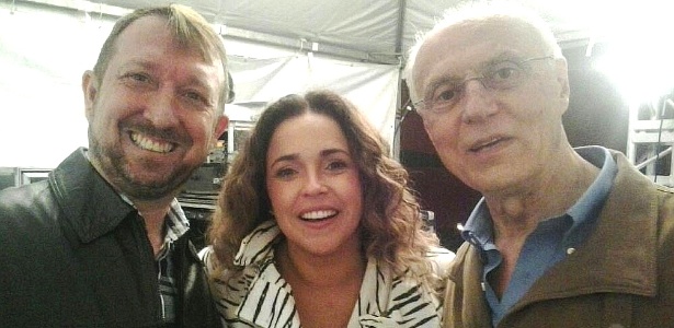 João Silas Gomes ao lado da cantora Daniela Mercury e do senador Eduardo Suplicy