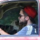Robert Pattinson se muda da casa de Kristen Stewart e leva o cachorro - Reprodução/X17online.com