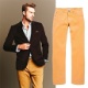 Calça colorida masculina está na moda. Vai encarar? - Divulgação