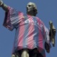 Camisa nova do Barcelona "veste" est&aacute;tua de Crist&oacute;v&atilde;o Colombo na Catalunha