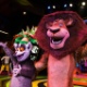 Netflix fará séries com personagens de "Shrek" e "Madagascar" - Divulgação/Busch Gardens