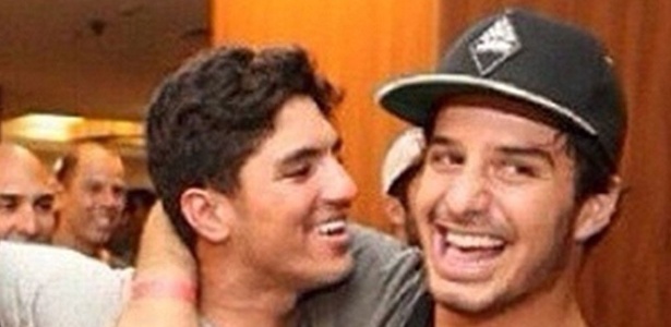 Ricardo Santos é amigo de Gabriel Medina 