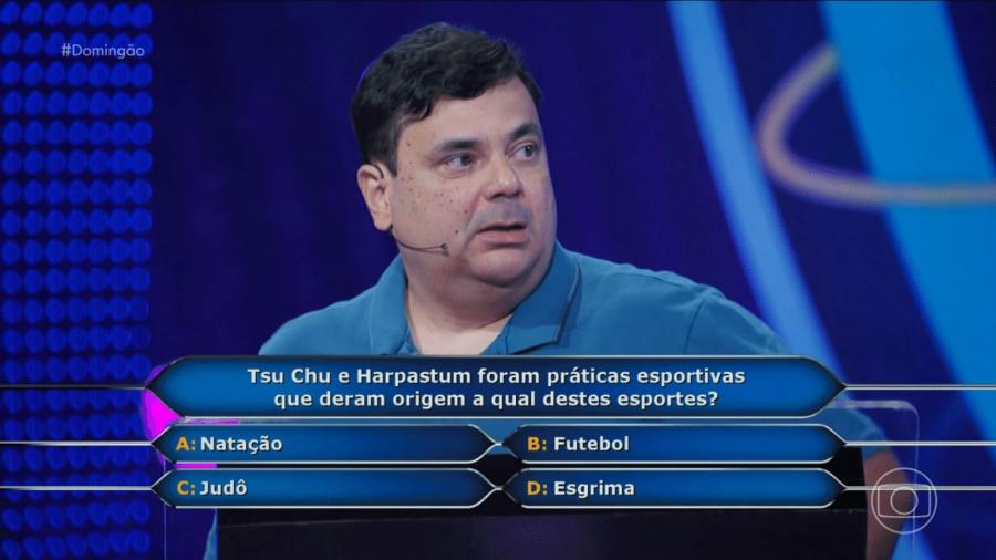 Vinte anos depois, professor que errou pergunta do milhão no SBT