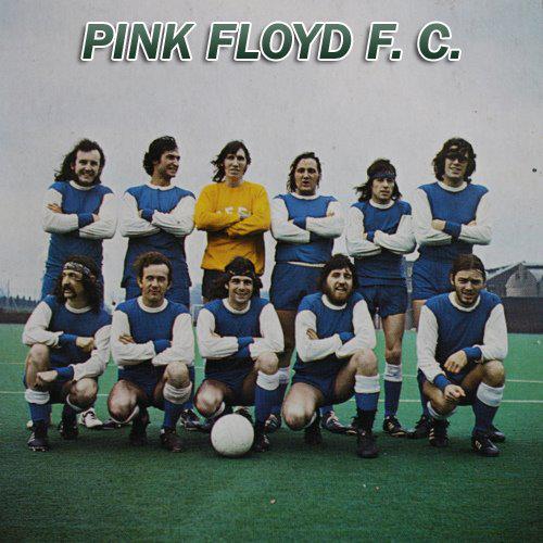 Integrantes do Pink Floyd e mais alguns roadies posam para um poster que acompanhou a coletânea 'A Nice Pair', lançada em meados dos anos 70; Roger Waters está com a camisa amarela, de goleiro (FOTO: DVULGAÇÃO)