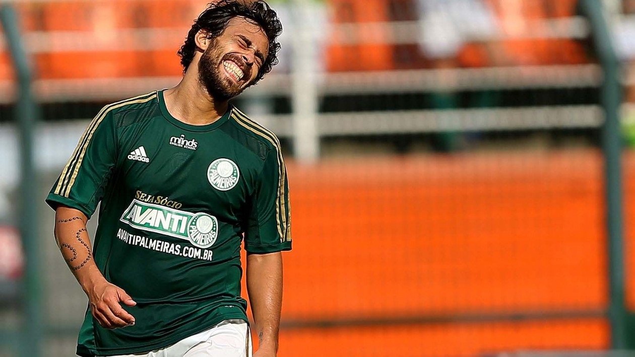 Paulo Nobre confidencia sobre o futuro de Valdívia no Palmeiras