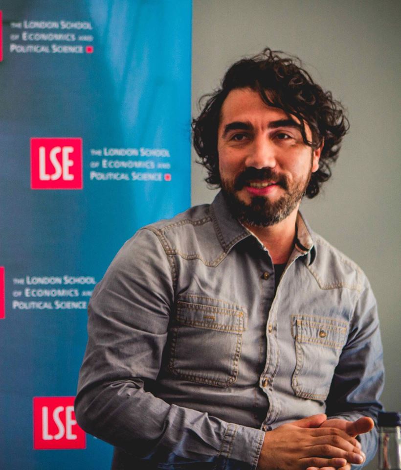 O pesquisador chileno César Jiménez-Martínez, que estuda os protestos do Brasil na London School of Economics