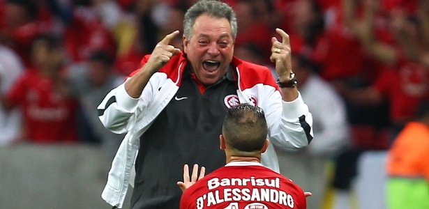 Palmeiras procura novo técnico; Roger interessa, mas está perto do Galo