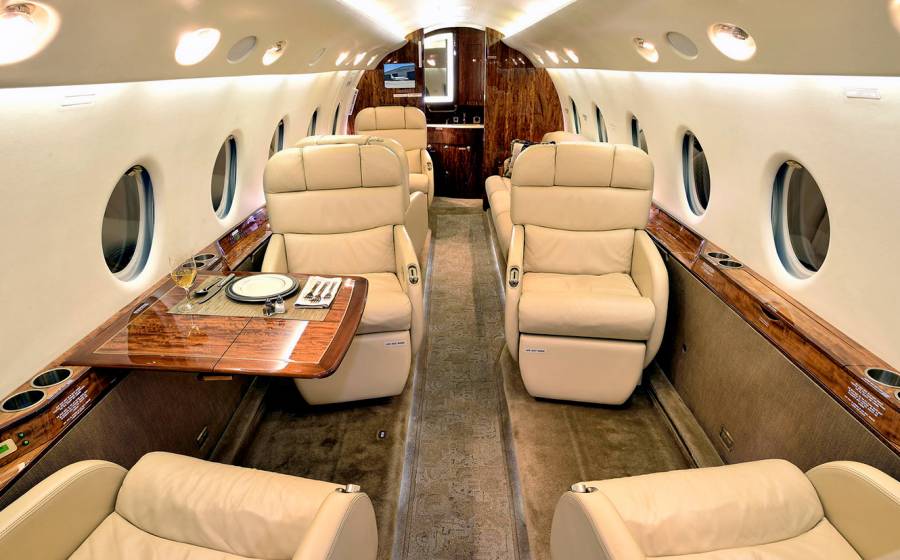 Interior do Gulfstream G200, semelhante ao do jato comprado por C. Ronaldo (Crédito: Gulfstream/Divulgação)