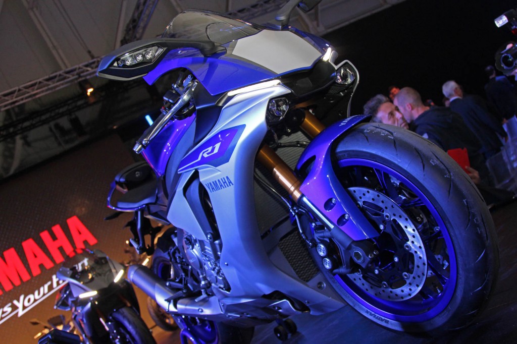 yzfR1