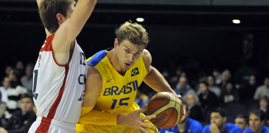 splitter-chile-amistoso Tiago Splitter contra o Chile