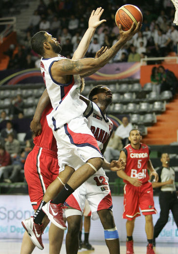 gary-forbes-panama Gary Forbes pela seleção panamenha