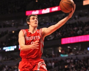 goran-dragic-rockets Dragic e sua canhotinha