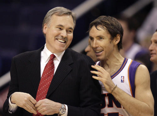 Mike D'Antoni, Steve Nash D'Antoni, amigão de Nash