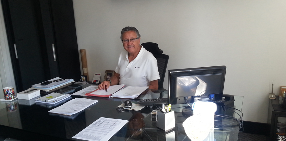 Carlos Nunes, chancelando