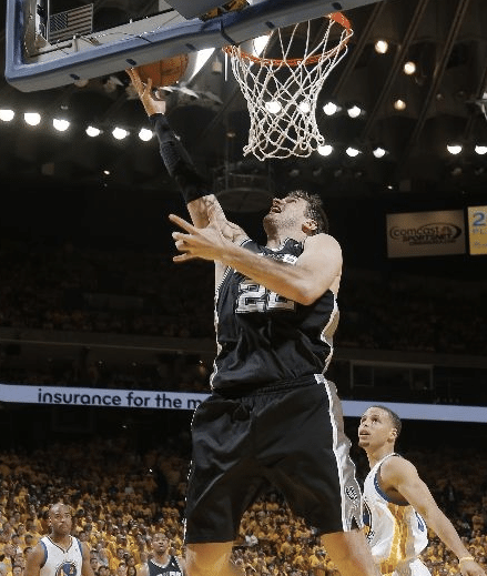 splitter-warriors-spurs-playoffs Tiago Splitter está de volta