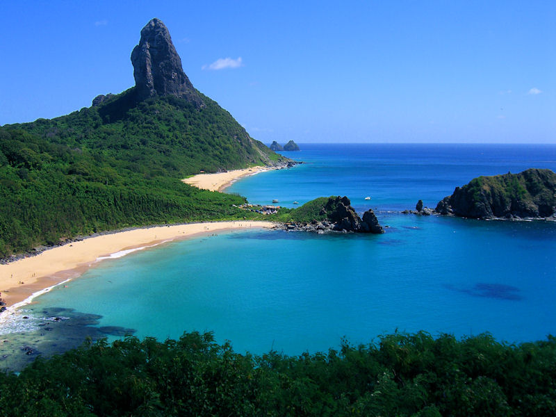 Imagem da praia do Meio e praia da Conceição, reta final da travessia