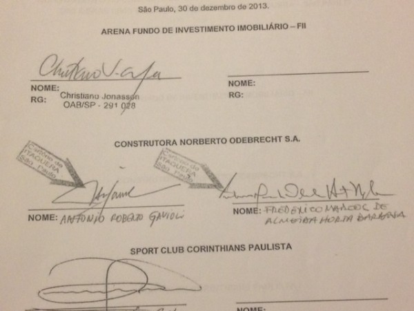 Assinatura de Antônio Gavioli no quarto aditivo entre contrato Odebrecht e Corinthians