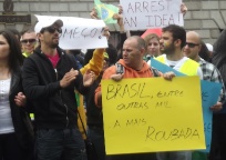 Brasileiros realizam manifestação na Irlanda em apoio aos protestos de São Paulo